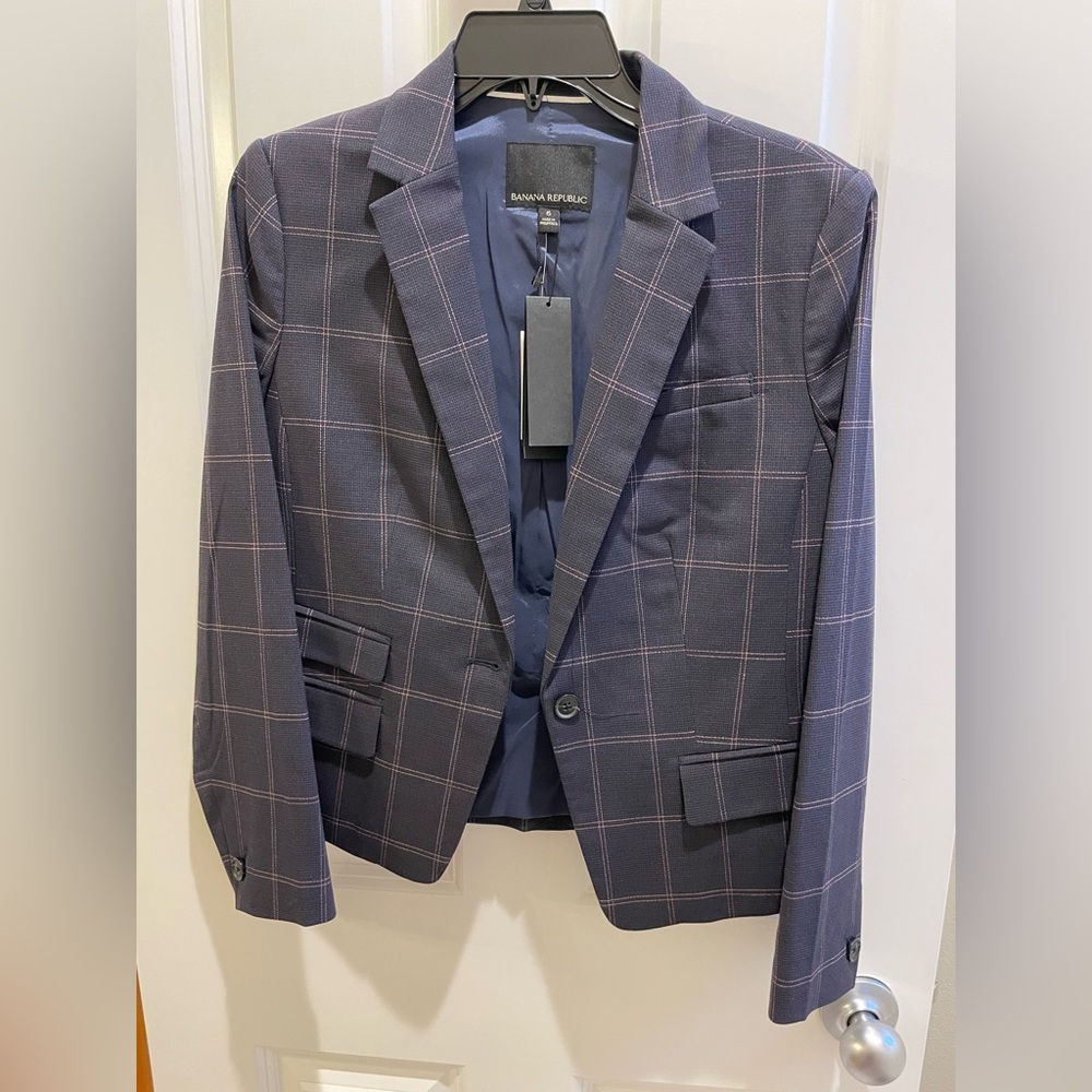 Banana Republic Plaid Blazer. Navy with red. Size 6. NWT.